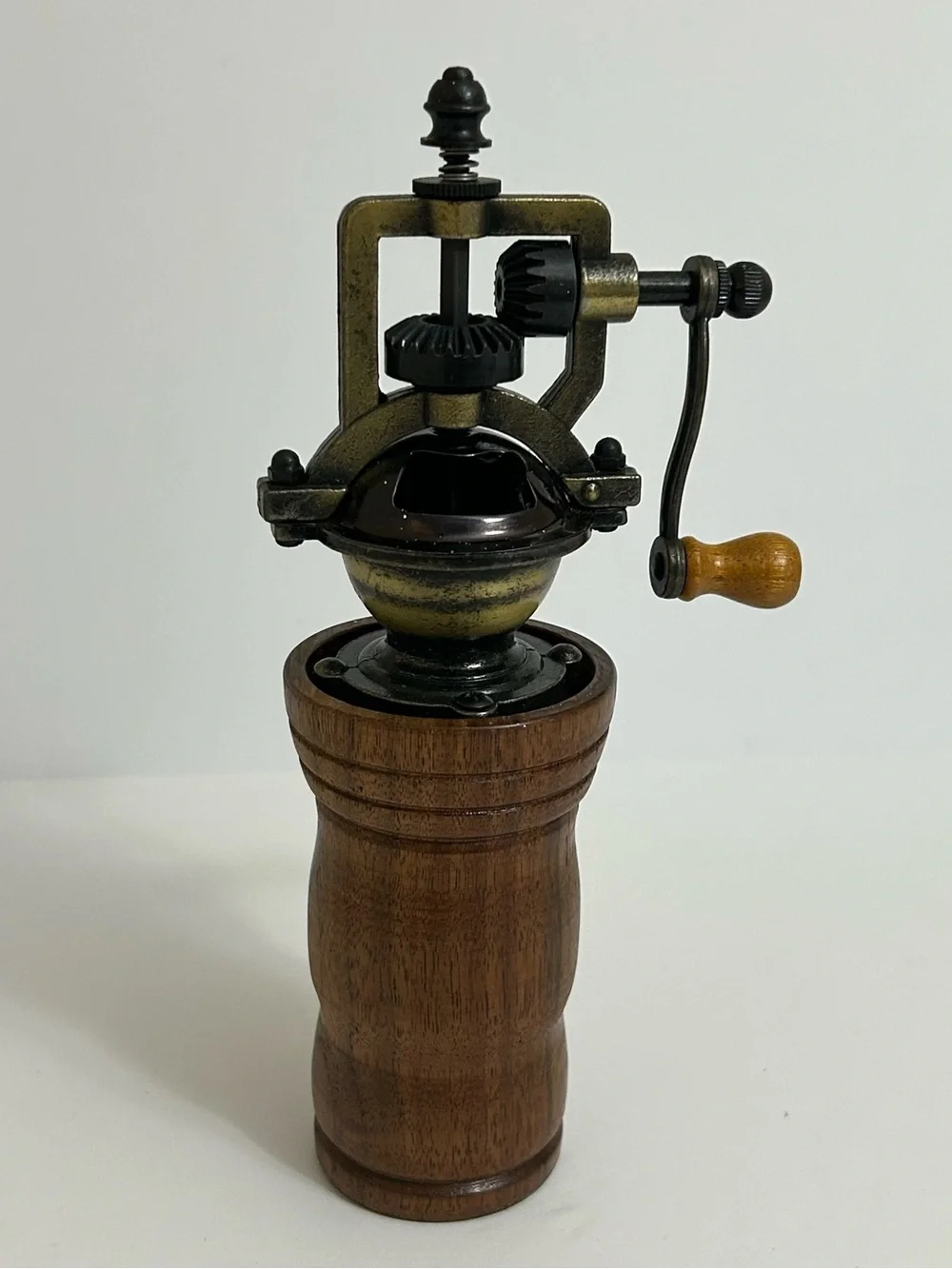 Vtg Manual Wood Pepper Mill with Antique Brass Mechanism - Brown